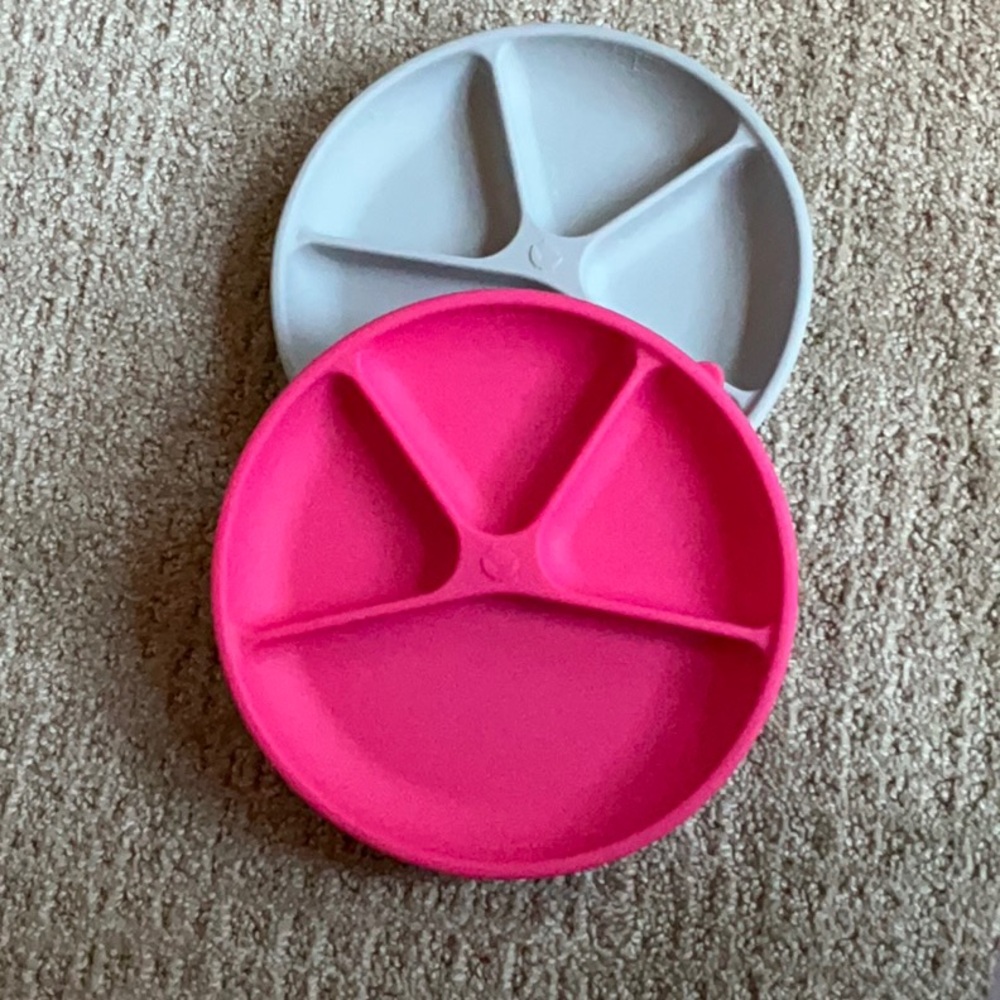 Green Sprouts Divided Suction Plates For Children (2) Dishwasher Safe - Top Rack